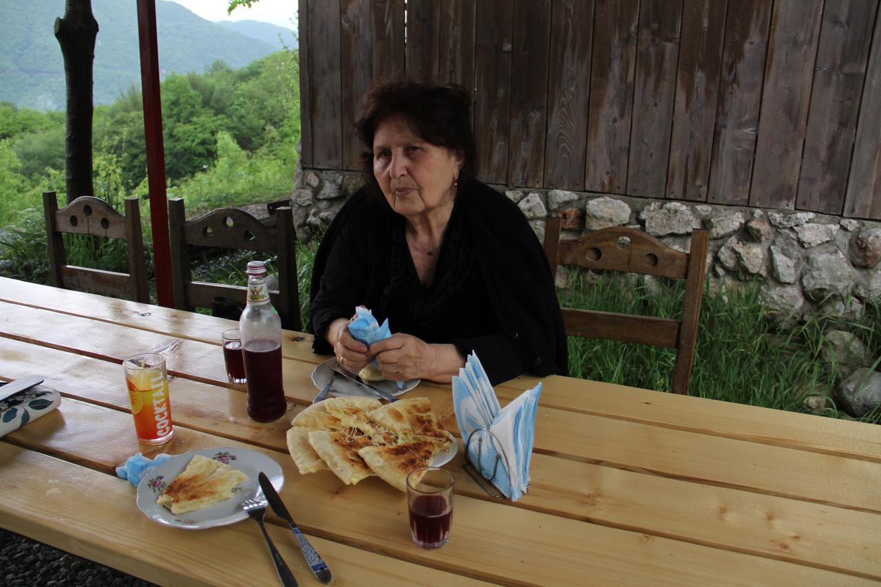 Marine'S Guest House Ananuri Екстер'єр фото