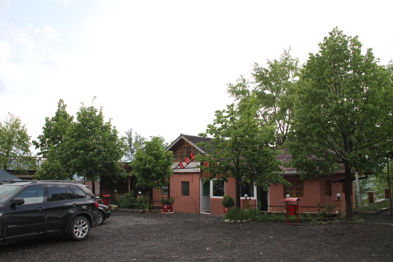 Marine'S Guest House Ananuri Екстер'єр фото