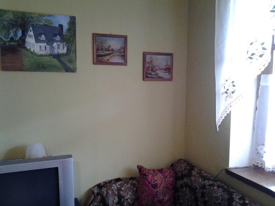 Marine'S Guest House Ananuri Екстер'єр фото